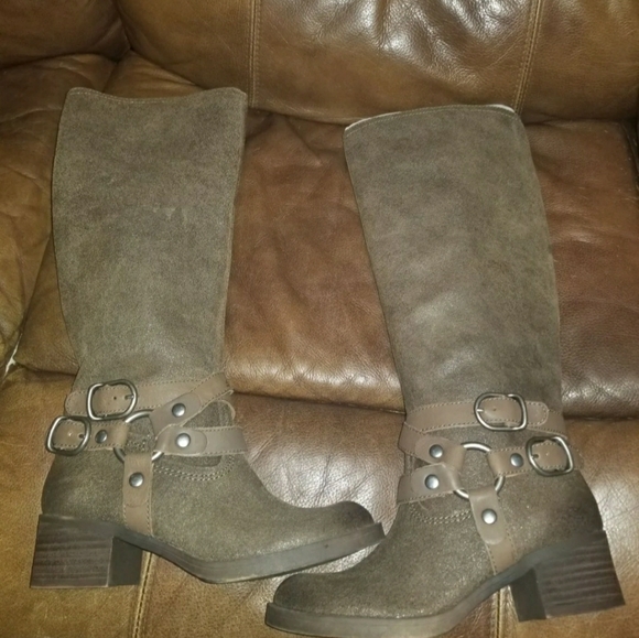 Lucky Brand Boots - Picture 1 of 4